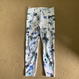 Athleta Blue and White Floral Leggings